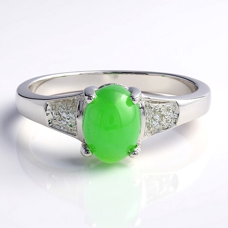 Anello in argento con Crisoprasio Imperiale