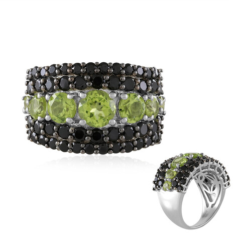 Anello in argento con Peridoto