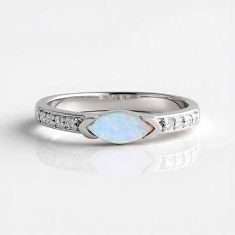 Anello in argento con Opale Australiano