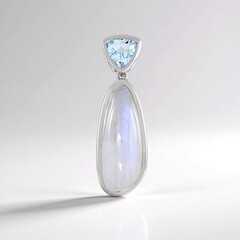 Ciondolo in argento con Pietra di Luna Blu (KM by Juwelo)