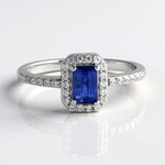 Anello in argento con Cianite del Nepal
