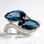 Anello in argento con Topazio Blu Londra (de Melo Essence)