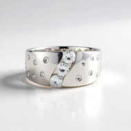 Bague en argent et Zircon (de Melo Essence)