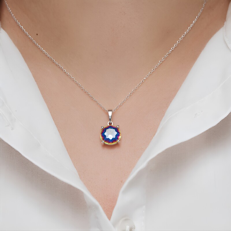 Ciondolo in argento con Quarzo Mistico Blu