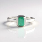 Anello in argento con Smeraldo Socoto