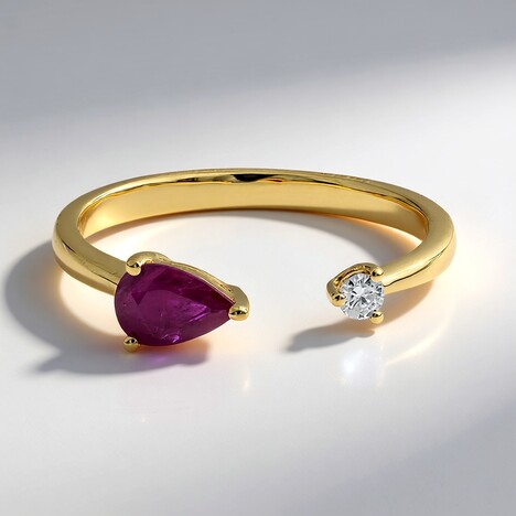 Anello in oro con Rubino Mozambico AAA
