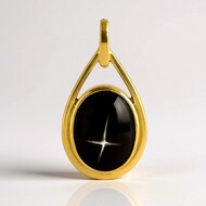 Colgante en oro con Diópsido estrella de la India