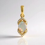 Ciondolo in argento con Opale di Welo