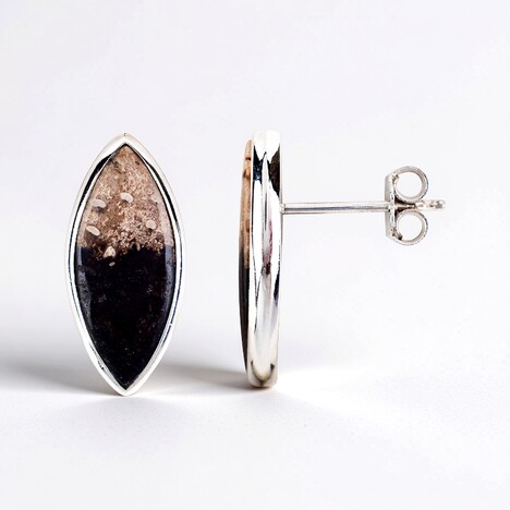 Orecchini in argento con Legno Fossile
