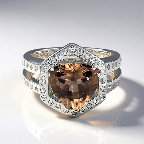 Anello in argento con Quarzo Fumè (Jahdo)