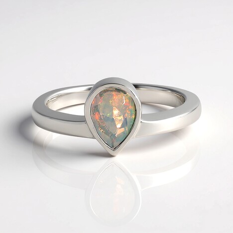Anello in argento con Opale di Welo