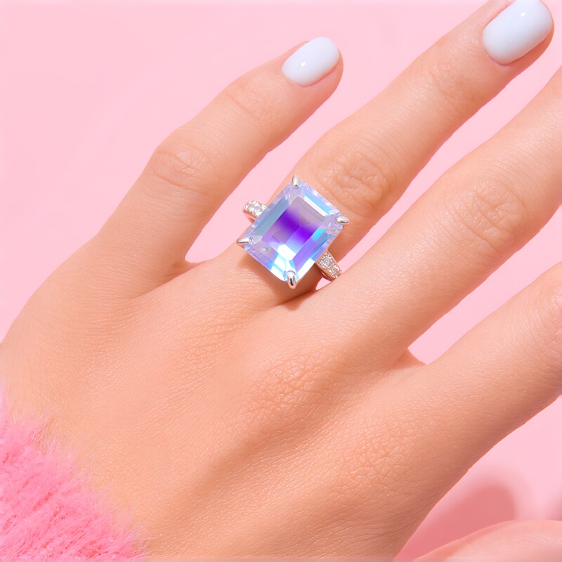 Anello in argento con Quarzo Moonlight