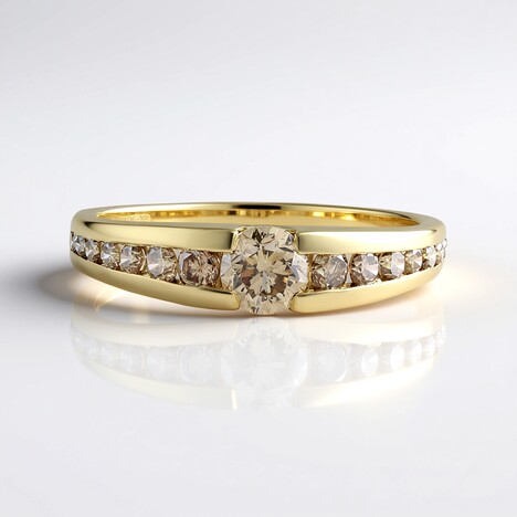 Anello in oro con Diamante Champagne I2