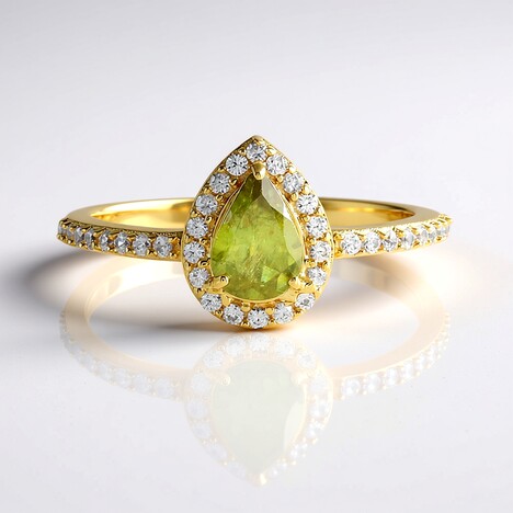 Anello in argento con Sfene