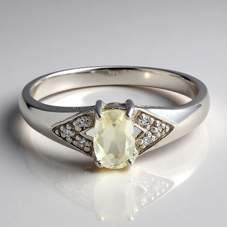 Anello in argento con Ortoclasio