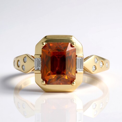 Anello in oro con Sfalerite (CIRARI)