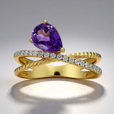 Anello in oro con Ametista