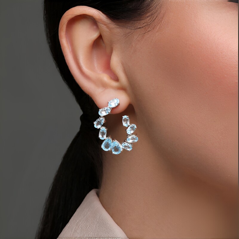 Himmelblauer Topas-Silberohrringe