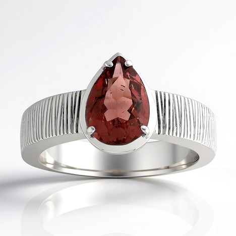 Anello in argento con Apatite Rossa