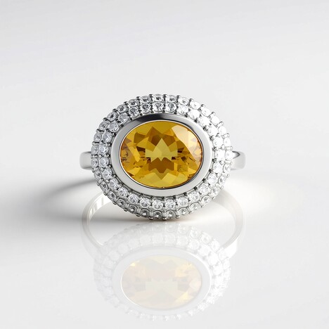Anello in argento con Scapolite