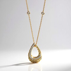 Collana in oro con Diamante Fancy SI1