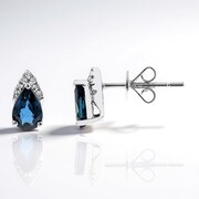 Pendientes en oro con Zafiro azul Ceylon