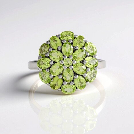 Anello in argento con Peridoto