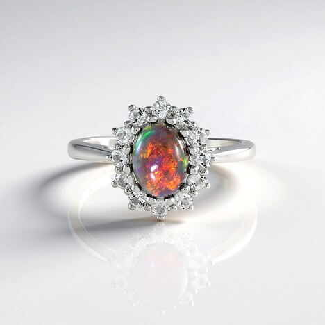 Anello in argento con Opale Mezezo