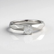 Anillo en plata con Zircón