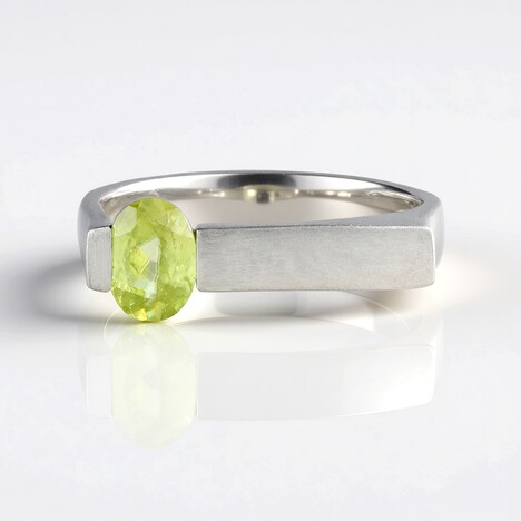 Anello in argento con Sfene (de Melo Essence)