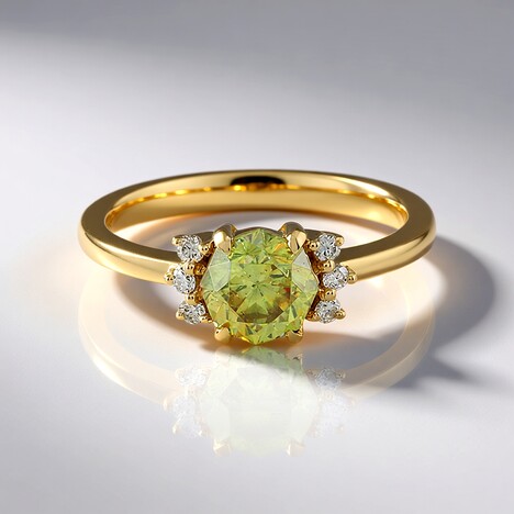 Anello in oro con Sfalerite (AMAYANI)