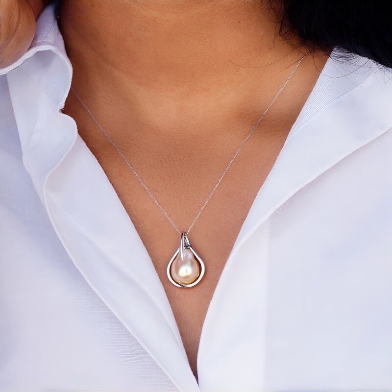 Ciondolo in argento con Perla di Acqua Dolce (MONOSONO COLLECTION)