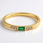 Anello in oro con Smeraldo Zambia AAA