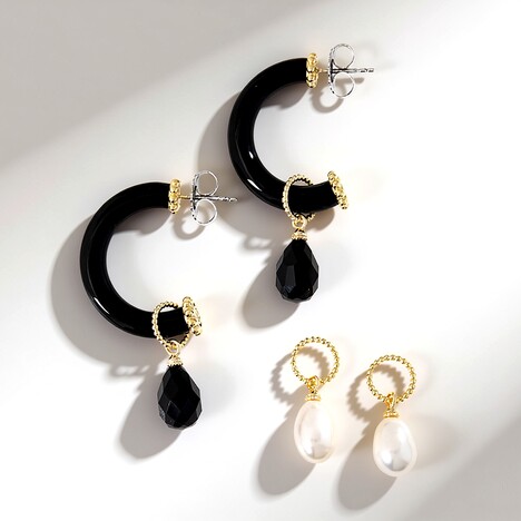 Orecchini in argento con Onice Nero (Dallas Prince Designs)