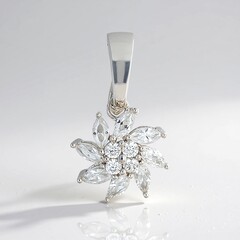 Ciondolo in argento con Zircone
