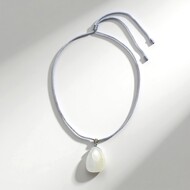 Halsketting met een Alabaster Calciet