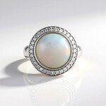 Zilveren ring met een AAA Welo-opaal (de Melo Essence)