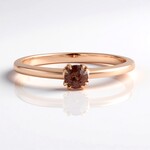Zilveren ring met een roze zirkoon (Adela Silber)