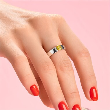 Anillo en plata con Zircón amarillo