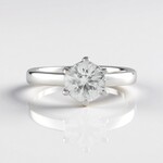 Anello in argento con Zircone