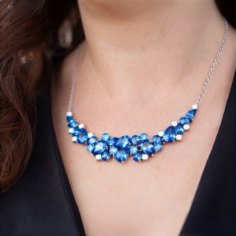 Collar en plata con Topacio de Marambaia