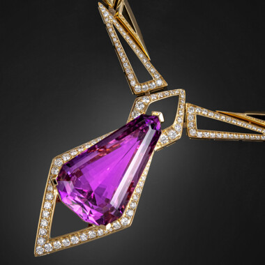 Patroke-Kunzit-Goldcollier (de Melo)