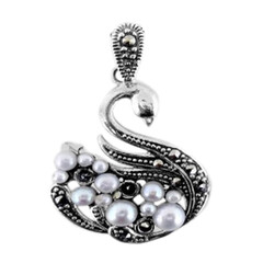 Silberfarbene Süßwasserzuchtperlen-Silberanhänger
