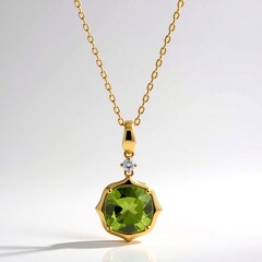 Collana in oro con Peridoto Dashihe  (CIRARI)