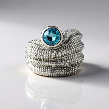 Anello in argento con Zircone Ratanakiri