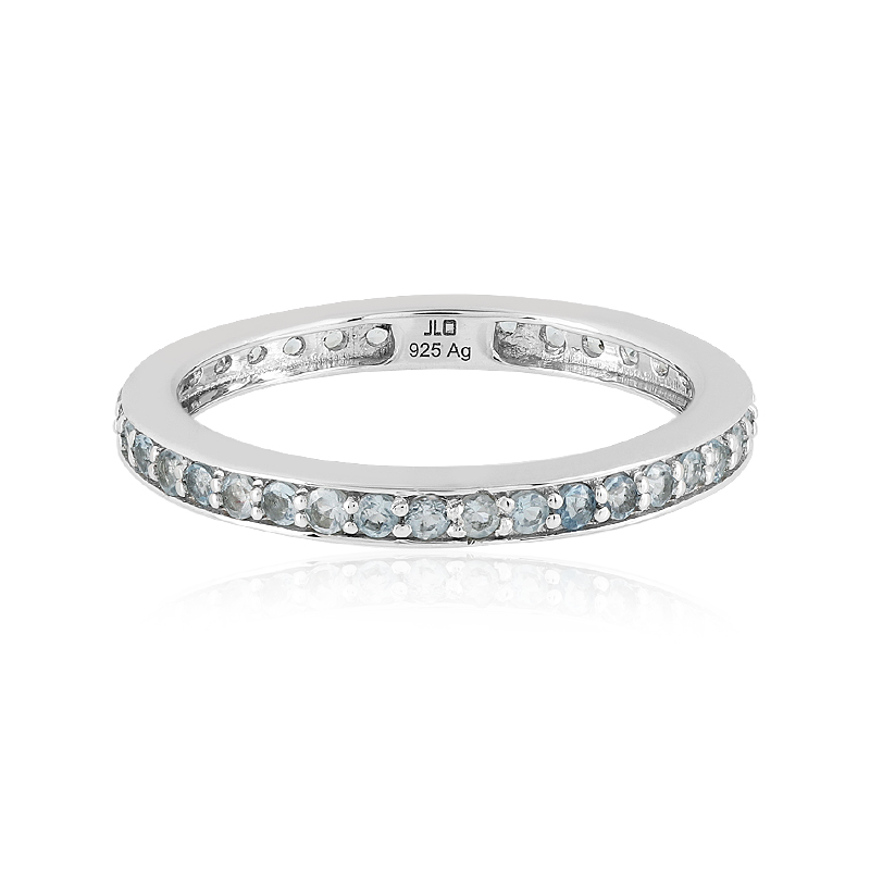 Anello chic in argento incrostato di acquamarina, design moderno