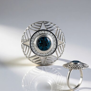 Londonblauer Topas-Goldring (Ornaments by de Melo)