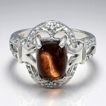 Anello in argento con Occhio di Tigre Rosso