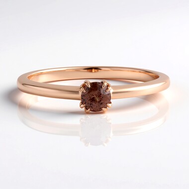 Zilveren ring met een roze zirkoon (Adela Silber)