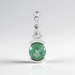 Ciondolo in argento con Cianite Menta